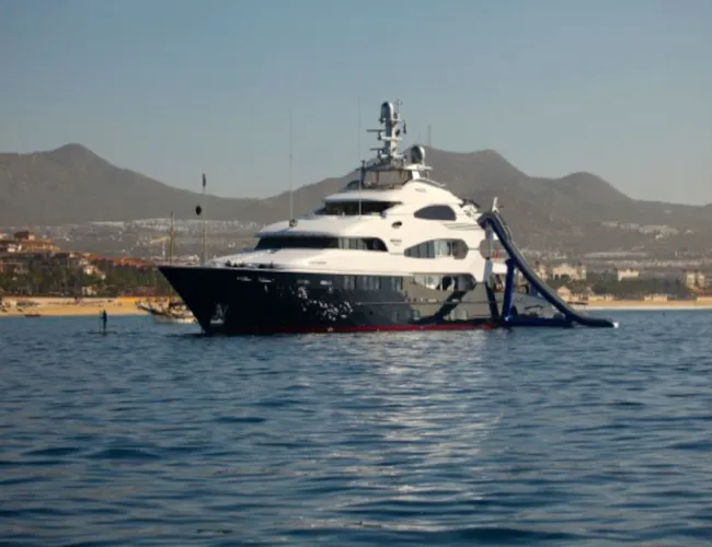 yacht