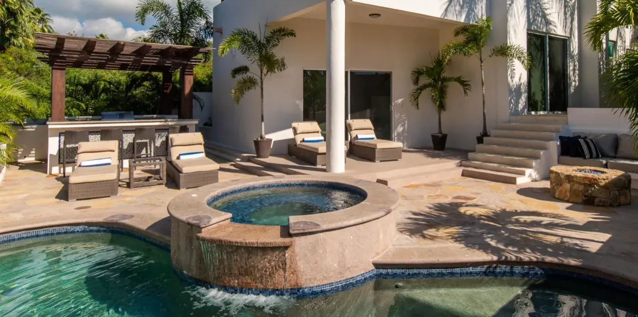 featured 1 exterior villa cristina main trigger