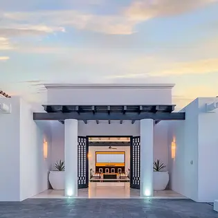 01 villa fundadores entry