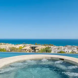 04 villa fundadores jacuzzi
