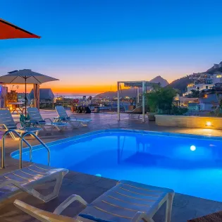 1 casa toro pool