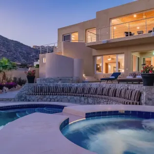1 exterior casa angel