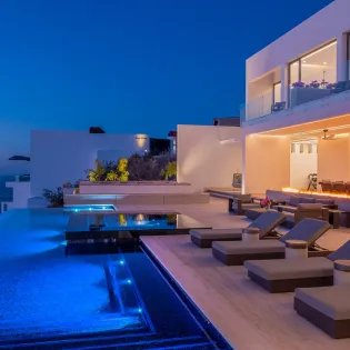 1 exterior villa aurora