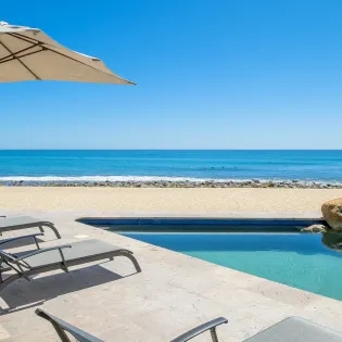 1 exterior villa costa azul