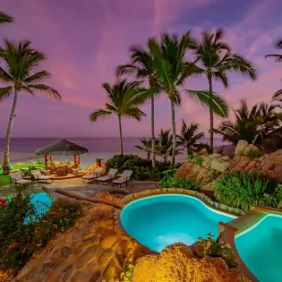 1 exterior villa las rocas