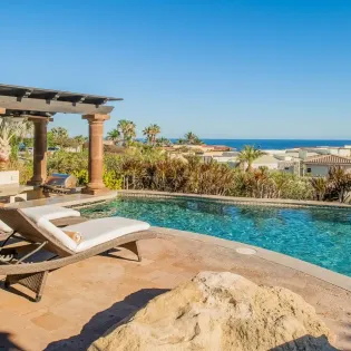 1 exterior villa vista al mar