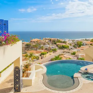 1 villa perla pool8