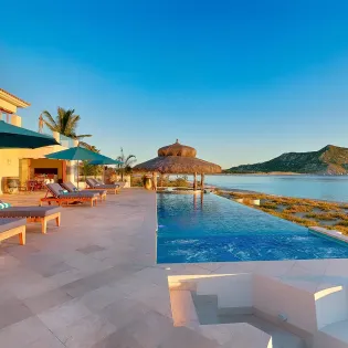 1 vllla bahia de los frailes pool