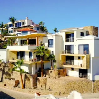 10 exterior villa jade de law