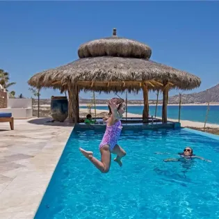 10 vllla bahia de los frailes pool