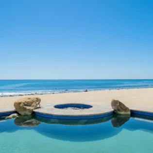 11 exterior villa costa azul