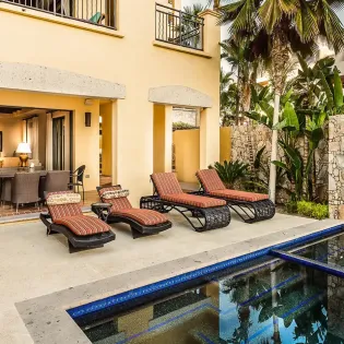 11 hacienda beach club and residences suitepool