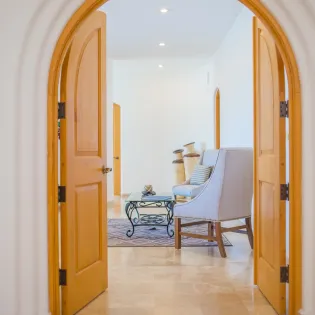 11 hallway villa leonetti