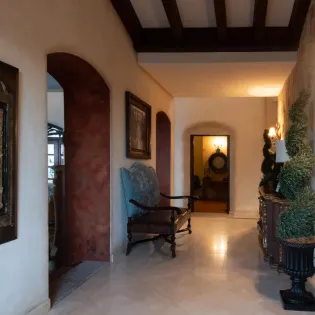 11 hallway villa maria