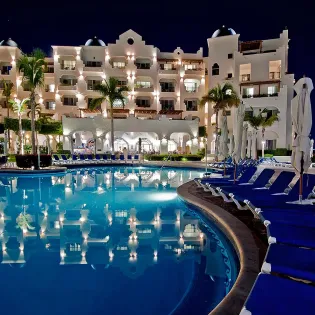 11 pueblo bonito los cabos pool night