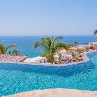11 villa de los suenos pool