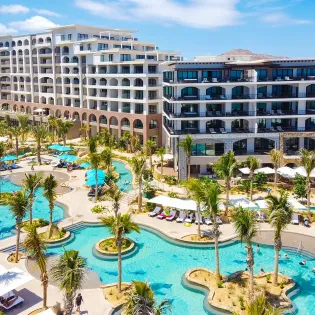 11 villa la valencia resort spa