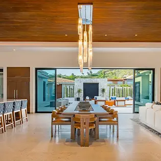 12 casa christine living