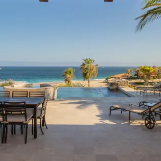 12 exterior villa cortez