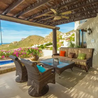 12 exterior villa las flores