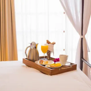 12 guaycura boutique hotel beach club   spa roomservice