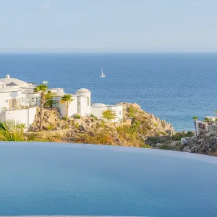 12 villa perla pool9