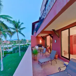 13 casa del mar condominiums suite