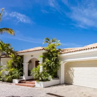 13 exterior villa fiesta