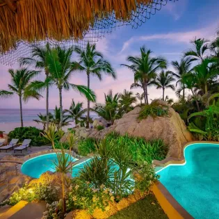 13 exterior villa las rocas