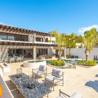 13 exterior villa pacifica