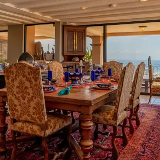 13 villa california dining room