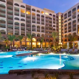 13 villa la valencia resort spa