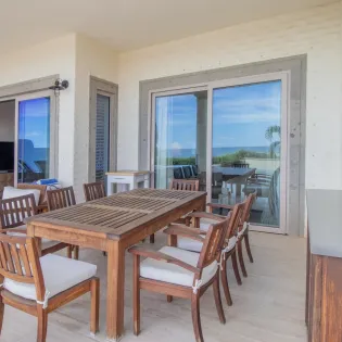 14 outdoor dining villa perdiz