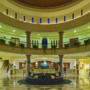 14 playa grande beach resort lobby