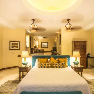 15 bedroom 1 villa las palmas