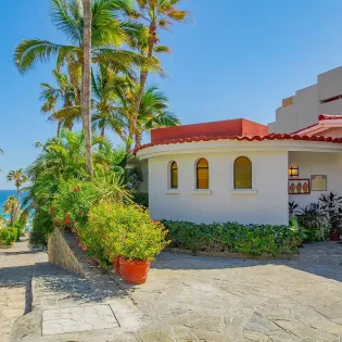 15 exterior casa bugambilia