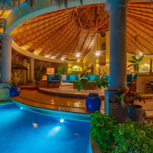 15 exterior villa las rocas