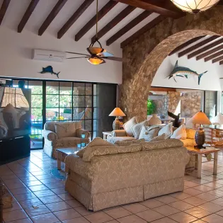 15 villa golden dome living room
