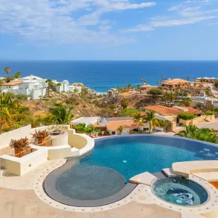 15 villa perla pool