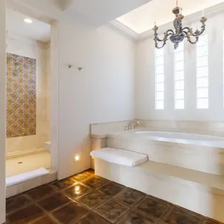 15 villas del mar 212 bathroom