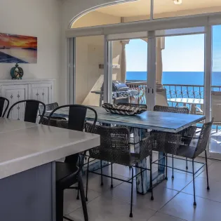 16 dining area las olas penthouse a501
