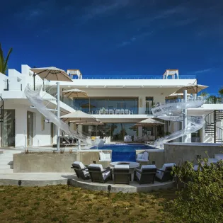 16 exterior casa aqua blanca