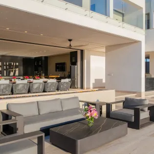 16 outdoor dining villa aurora