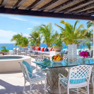 16 outdoor dining villa pacifica