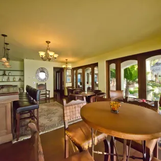 16 villa captiva dining
