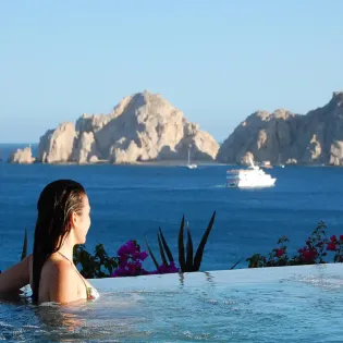 16 villa la estancia pool
