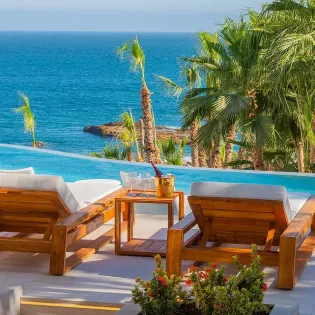 16 villa mareas patio 1