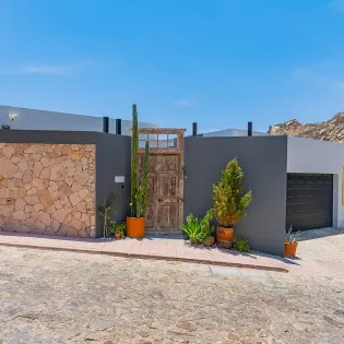 16casa by9 exterior4