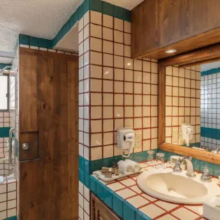 17 bathroom 1 solmar resort