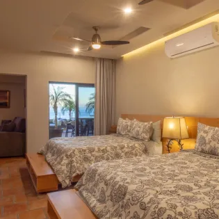17 bedroom 1 villa jade de law